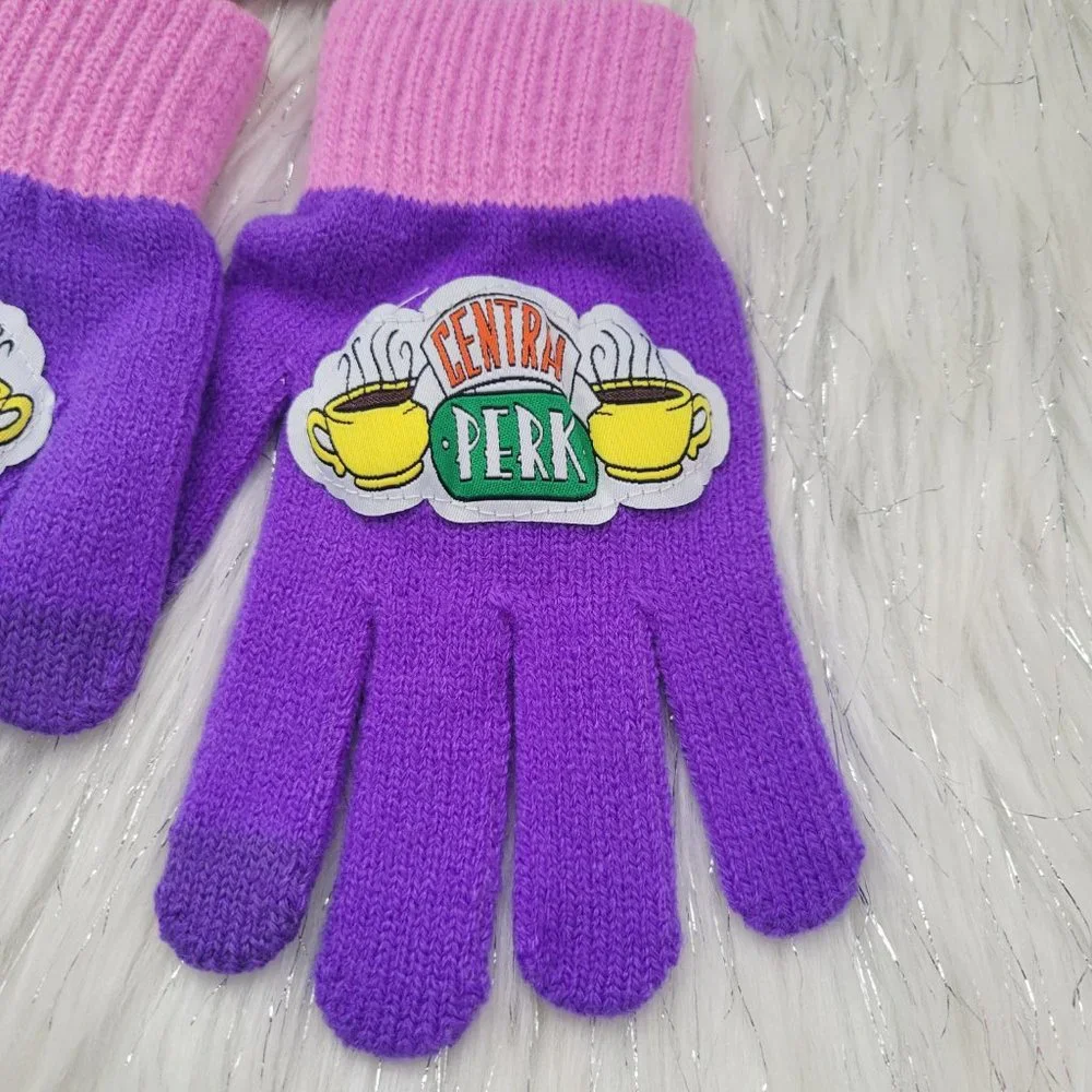 FRIENDS Winter Accessories Set